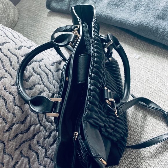 Jennifer Lopez handbag - Picture 3 of 7